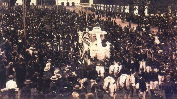 Cortejo fúnebre de los restos de Miguel Grau en 1890