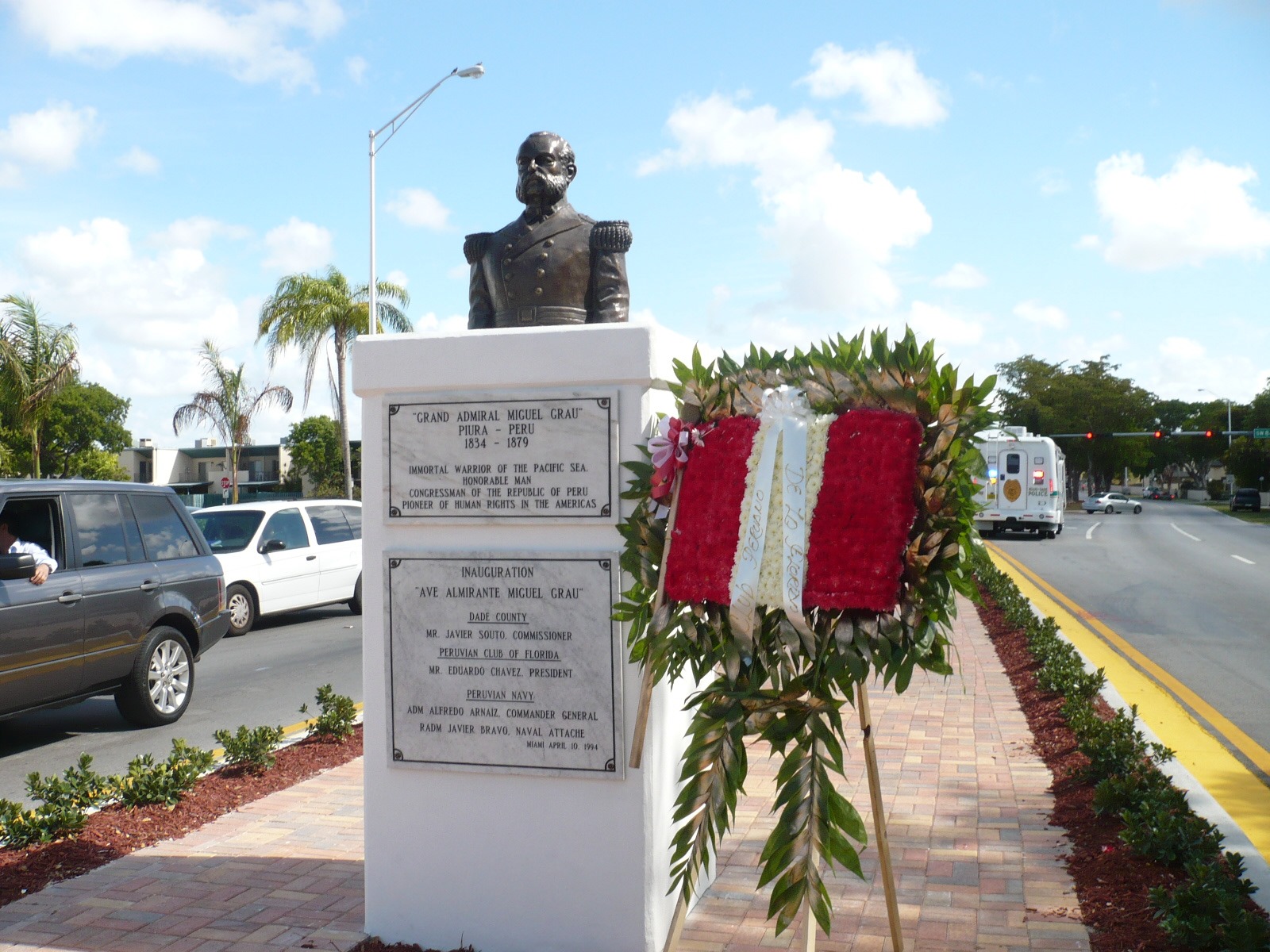 Monumento a Miguel Grau Seminario en Miami, Florida, Estados Unidos